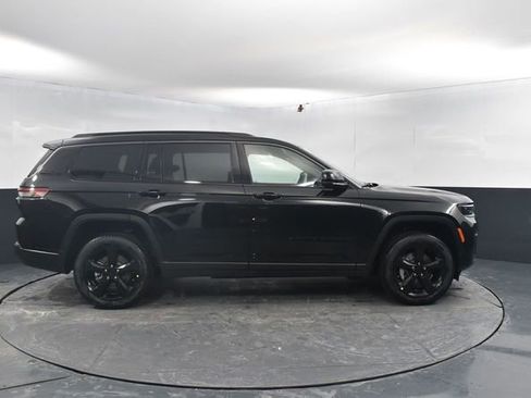 New 2026 Jeep Grand Cherokee L Limited w/ Limited Altitude Package image 11