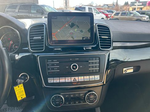 Used 2017 Mercedes-Benz GLS 450 4MATIC image 21