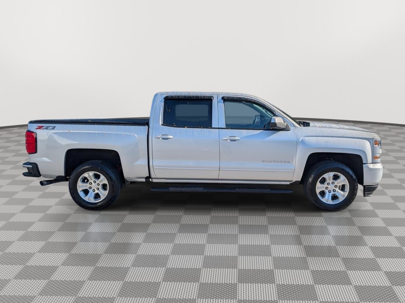 Used 2018 Chevrolet Silverado 1500 LT w/ All Star Edition AWD/4WD image 6