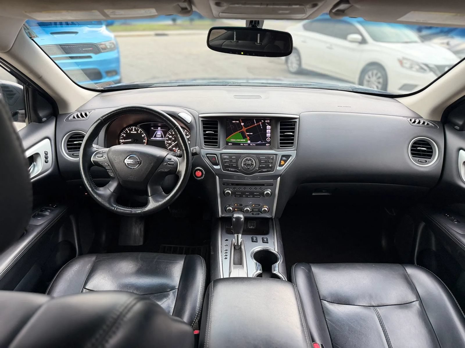 Used 2018 Nissan Pathfinder SL w/ Cargo Package FWD image 17