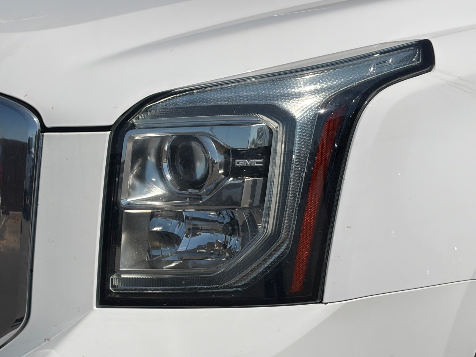 Used 2019 GMC Yukon XL SLT w/ Open Road Package RWD image 11