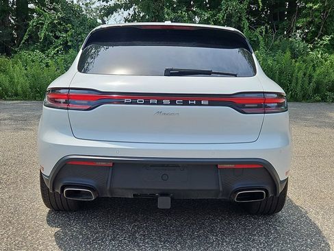 Certified 2026 Porsche Macan AWD/4WD image 6