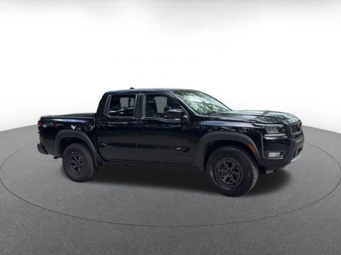 Used 2026 Nissan Frontier PRO-4X AWD/4WD image 2