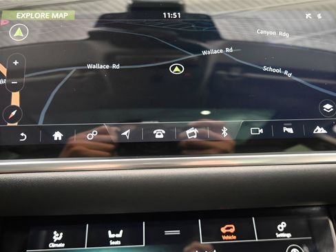 Used 2020 Land Rover Range Rover Evoque S AWD/4WD image 29