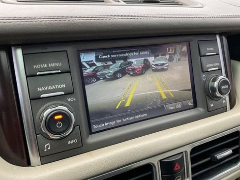 Used 2012 Land Rover Range Rover HSE LUX image 11