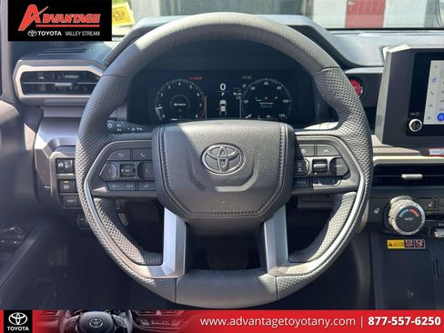 Used 2026 Toyota Tacoma TRD Off-Road w/ TRD Off Road Upgrade Package AWD/4WD image 15