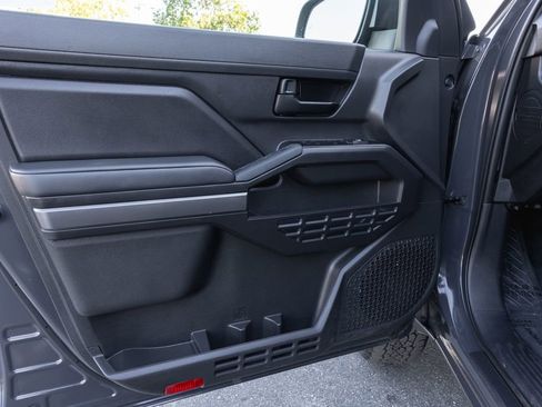 Used 2025 Toyota Tacoma SR5 image 13