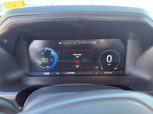 Used 2023 Ford F150 Lightning Lariat image 13