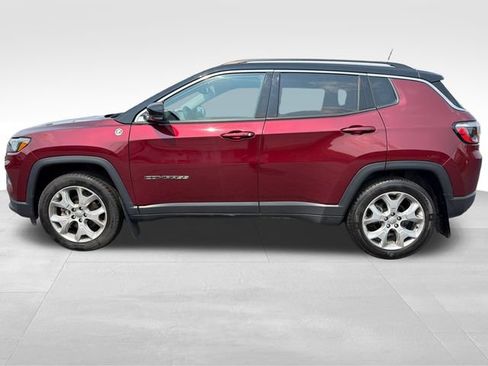 Used 2022 Jeep Compass Limited AWD/4WD image 2