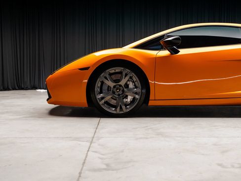 Used 2006 Lamborghini Gallardo AWD/4WD image 2