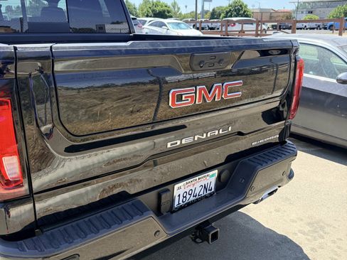 Used 2026 GMC Sierra 1500 Denali w/ Technology Package AWD/4WD image 4