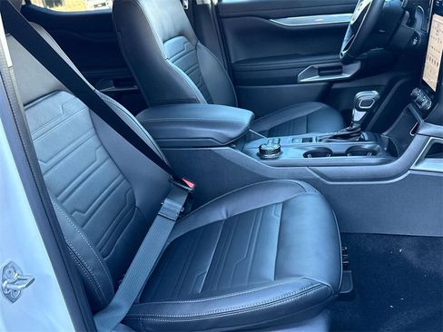 New 2025 Ford Ranger Lariat w/ FX4 Off-Road Package image 28