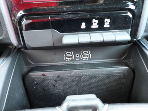 Used 2025 RAM 1500 Big Horn AWD/4WD image 21