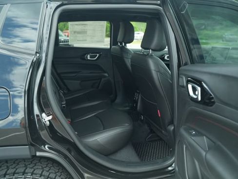 New 2026 Jeep Compass Trailhawk w/ Sun, Sound & Navigation Group AWD/4WD image 21