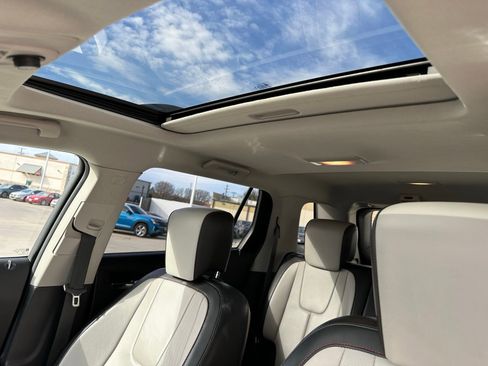 Used 2010 GMC Terrain SLT w/ Cargo Package image 9