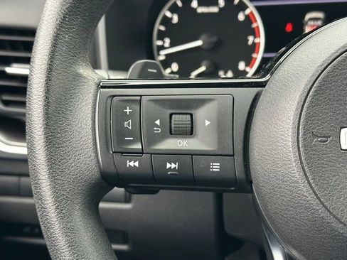 Certified 2023 Nissan Rogue SV image 38