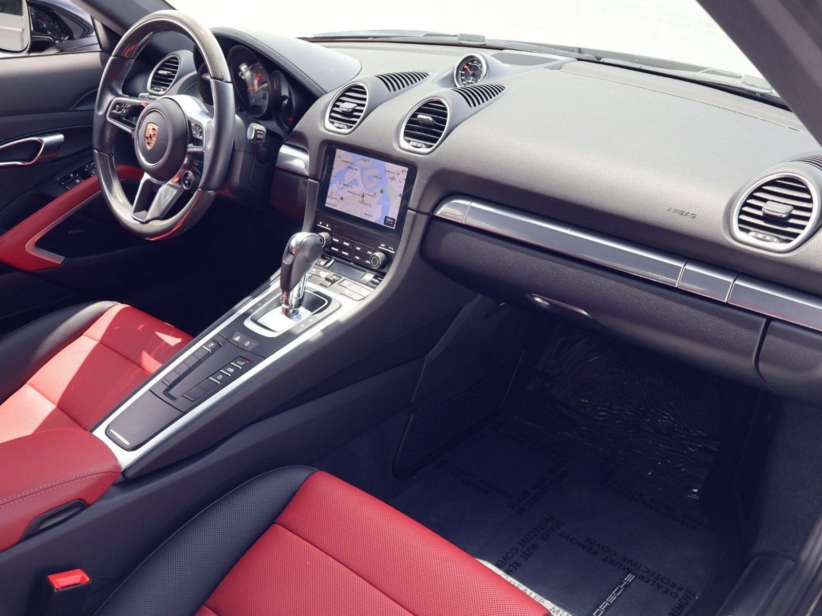 Certified 2025 Porsche 718 Cayman S RWD image 24