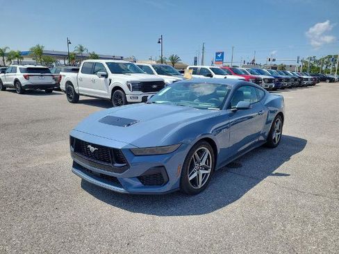 Certified 2025 Ford Mustang GT Premium RWD image 2
