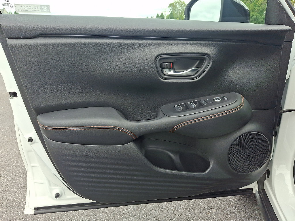 Used 2024 Honda HR-V Sport image 12