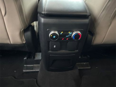 Used 2023 Ford Explorer Limited image 27