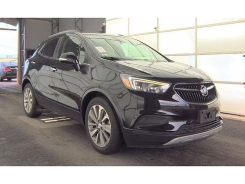 Used 2018 Buick Encore Preferred image 2