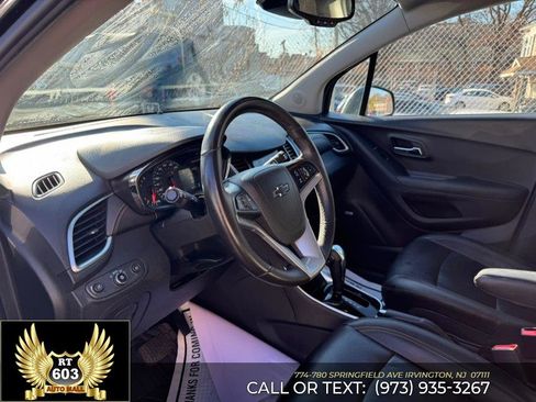 Used 2018 Chevrolet Trax Premier image 22