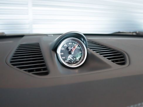 Used 2014 Porsche 911 Turbo image 21