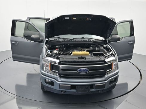 Used 2019 Ford F150 XLT w/ Equipment Group 302A Luxury AWD/4WD image 45