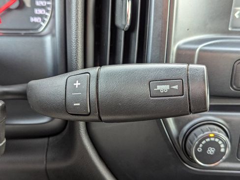 Used 2017 Chevrolet Silverado 1500 Custom w/ Custom Convenience Package image 23