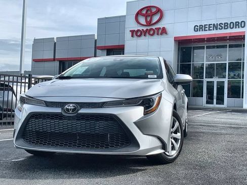 Used 2021 Toyota Corolla LE FWD image 1