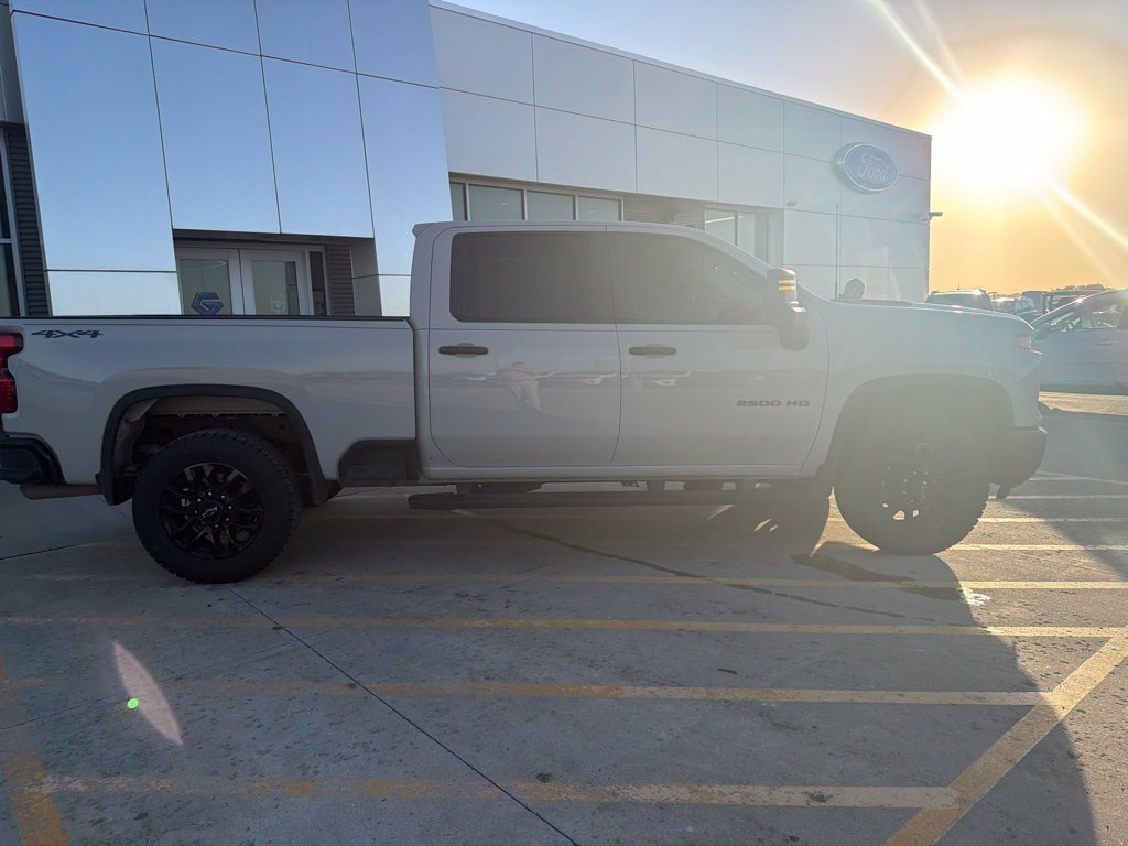 Used 2026 Chevrolet Silverado 2500 Custom AWD/4WD image 10