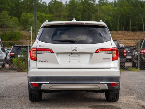 Used 2019 Honda Pilot Touring image 6