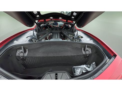 Used 2024 Chevrolet Corvette Stingray Preferred Cpe w/ 2LT image 31