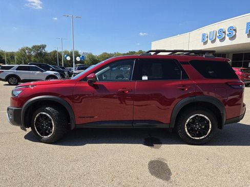 Used 2024 Nissan Pathfinder Rock Creek AWD/4WD image 8