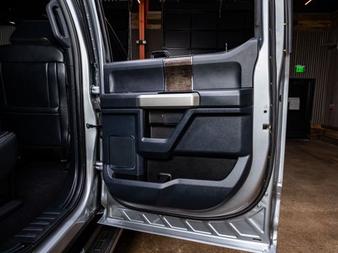 Used 2022 Ford F350 Lariat w/ Lariat Ultimate Package image 38