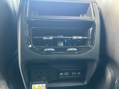 New 2026 Jeep Grand Cherokee Altitude image 29