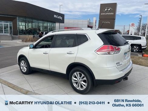 Used 2015 Nissan Rogue SV w/ SV Premium Package image 15