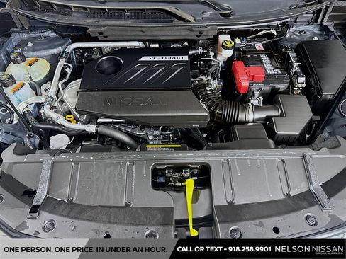 Certified 2025 Nissan Rogue SV FWD image 27