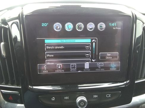 Used 2018 Chevrolet Traverse Premier image 24