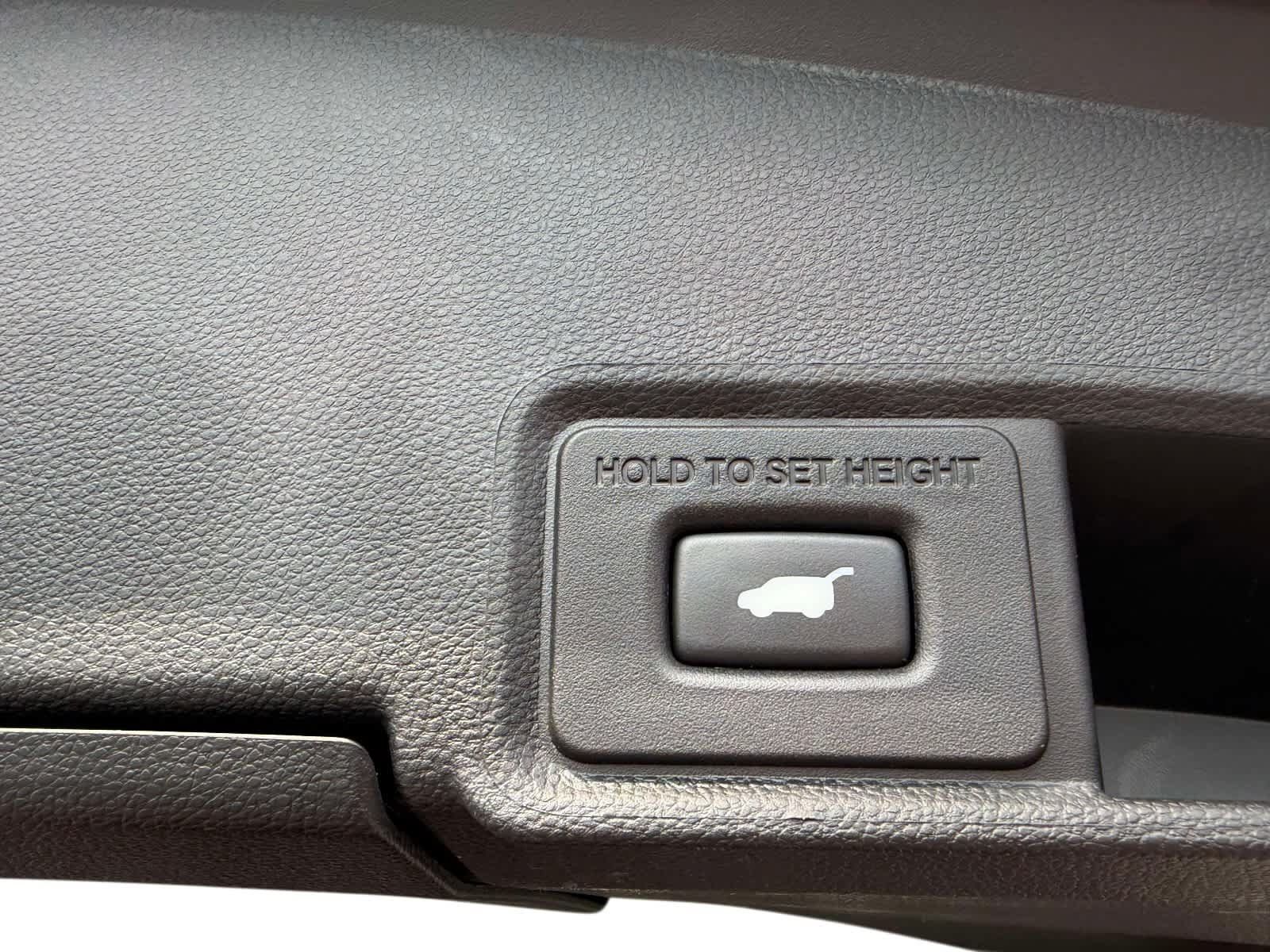 Used 2023 Acura RDX AWD image 11