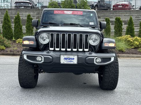 Used 2020 Jeep Wrangler Unlimited Sahara AWD/4WD image 3