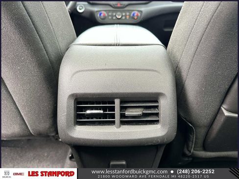 Used 2019 GMC Terrain SLE w/ Driver Convenience Package image 16