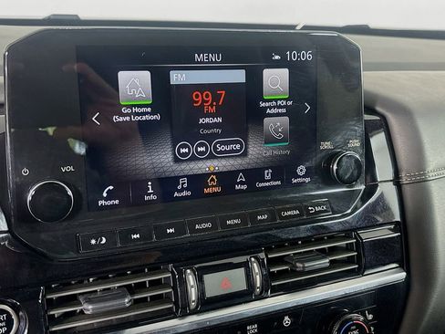 Used 2024 Nissan Pathfinder Platinum AWD/4WD image 15