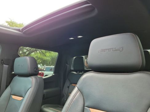Used 2020 GMC Sierra 1500 AT4 w/ AT4 Premium Package AWD/4WD image 23