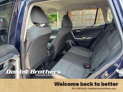 Used 2025 Toyota RAV4 XLE AWD/4WD image 14