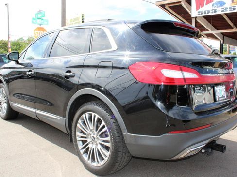 Used 2018 Lincoln MKX Reserve AWD/4WD image 4