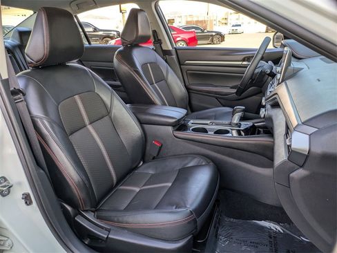 Used 2025 Nissan Altima 2.5 SR image 28