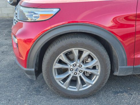 Used 2021 Ford Explorer Limited w/ Equipment Group 301A RWD image 5