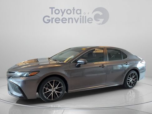 Certified 2021 Toyota Camry SE FWD image 2