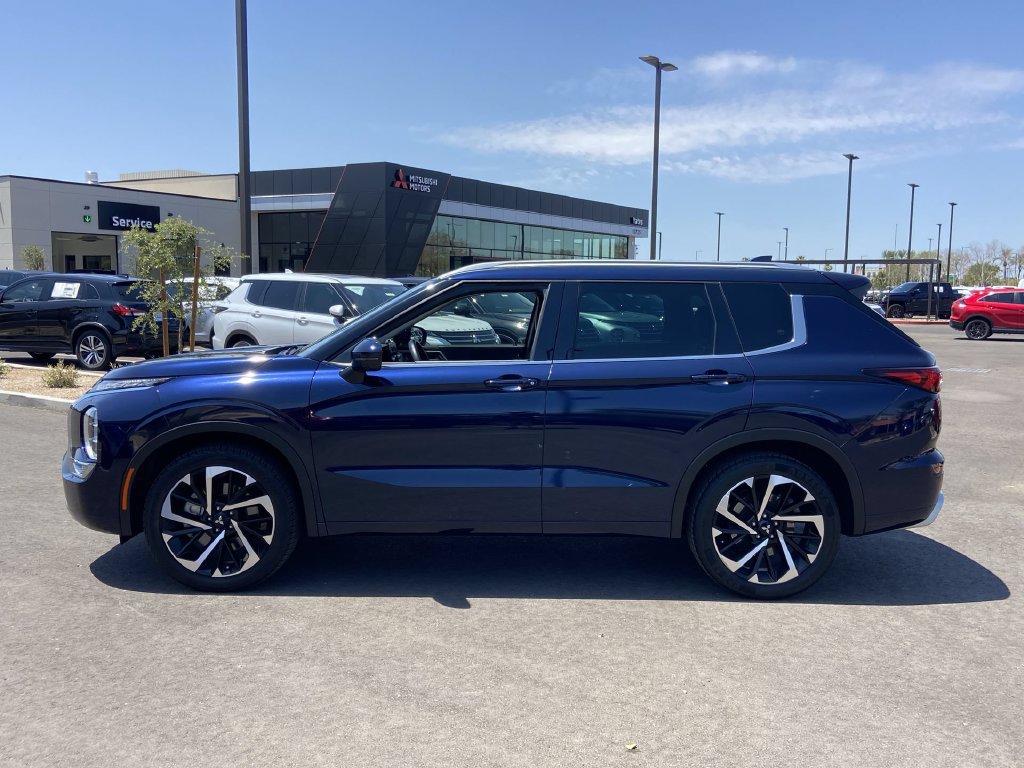 Used 2022 Mitsubishi Outlander SEL FWD image 4